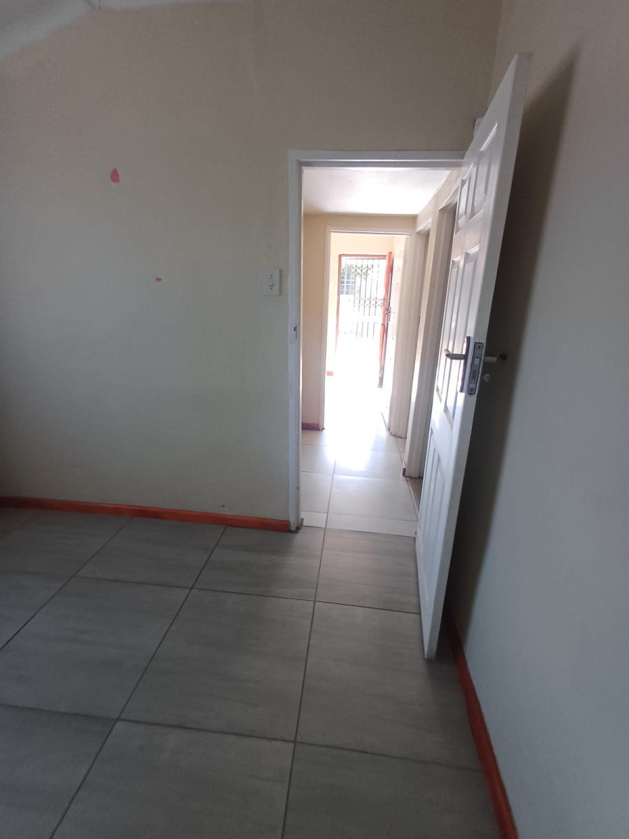 To Let 2 Bedroom Property for Rent in Ezibeleni Eastern Cape